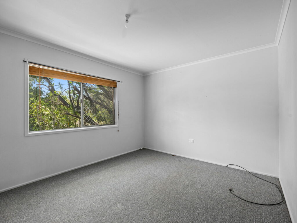 13 Queen Street, Blackstone, QLD 4304