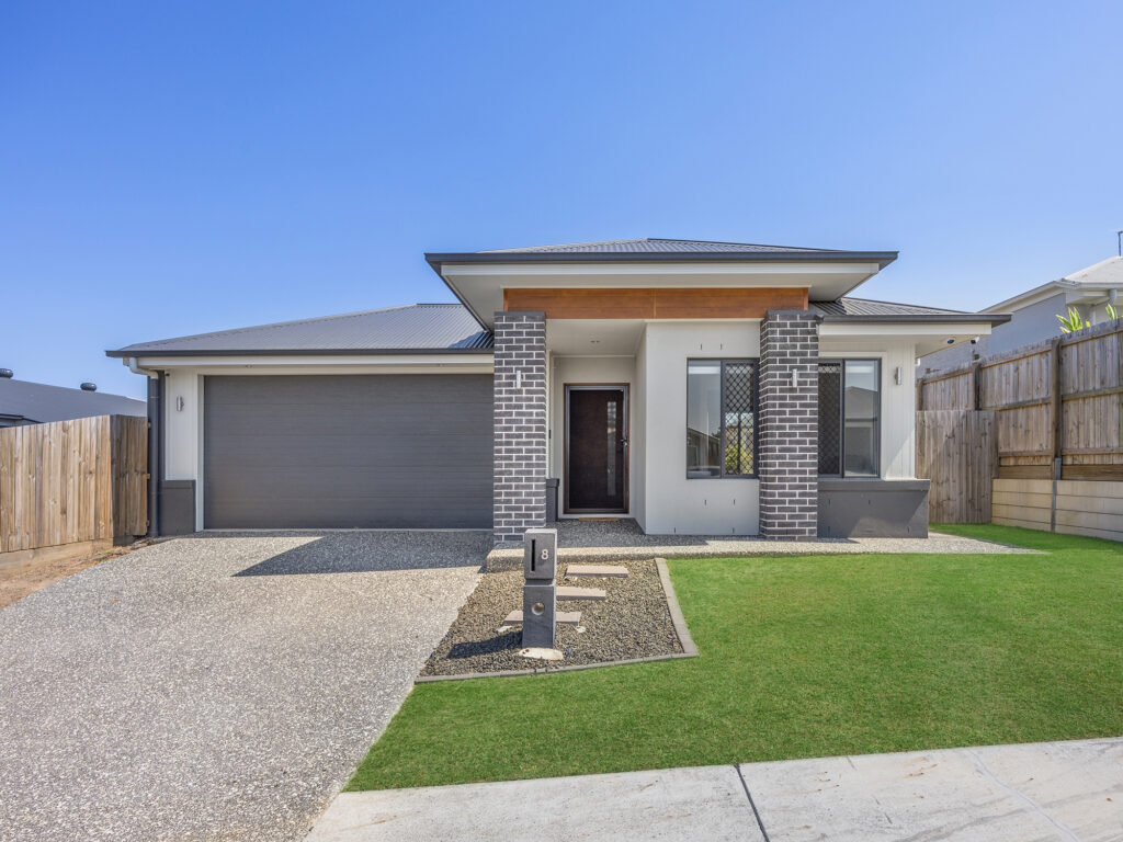 8 Tetra Crescent, Ripley, QLD 4306