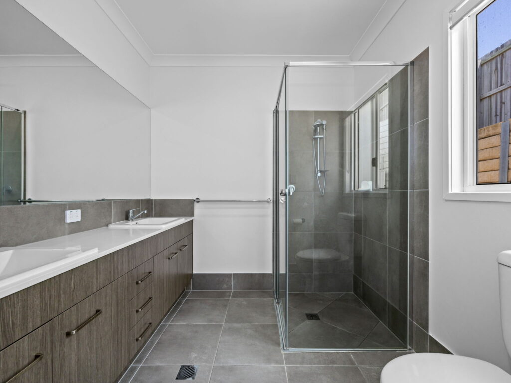 4 Platypus Way, Deebing Heights, QLD 4306