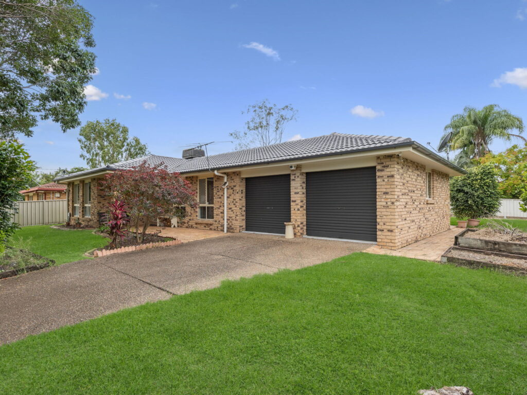 2 Somerfield Street, Redbank Plains, QLD 4301
