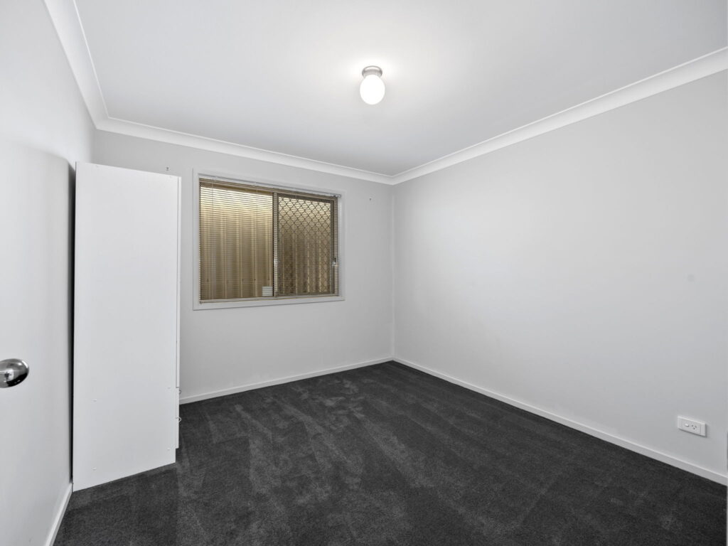 2 Somerfield Street, Redbank Plains, QLD 4301