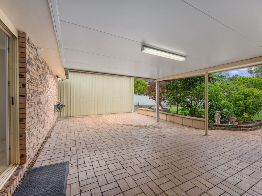 2 Somerfield Street, Redbank Plains, QLD 4301