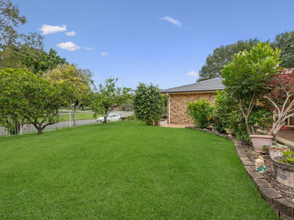 2 Somerfield Street, Redbank Plains, QLD 4301