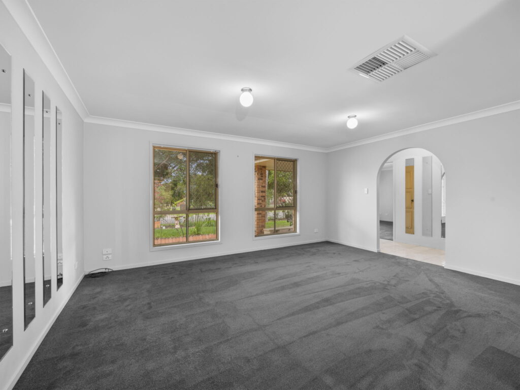 2 Somerfield Street, Redbank Plains, QLD 4301