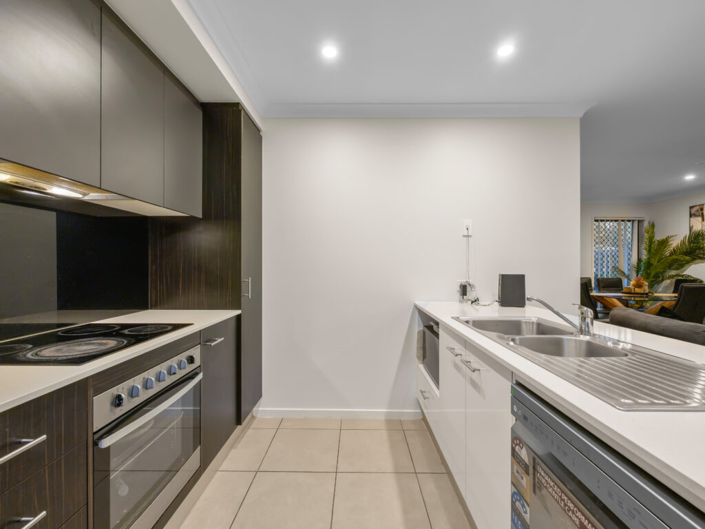 51/8 Carnarvon Avenue, Springfield Lakes, QLD 4300