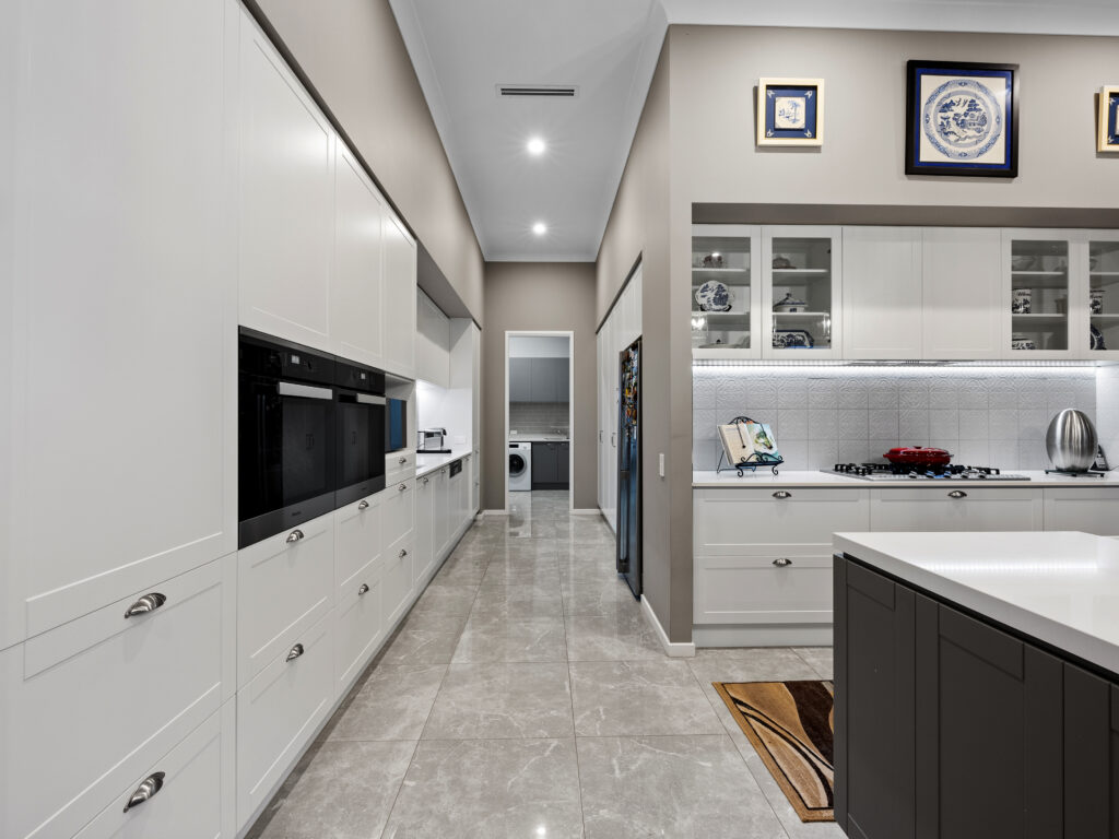 29/30 Botanic Crescent, Brookwater, QLD 4300