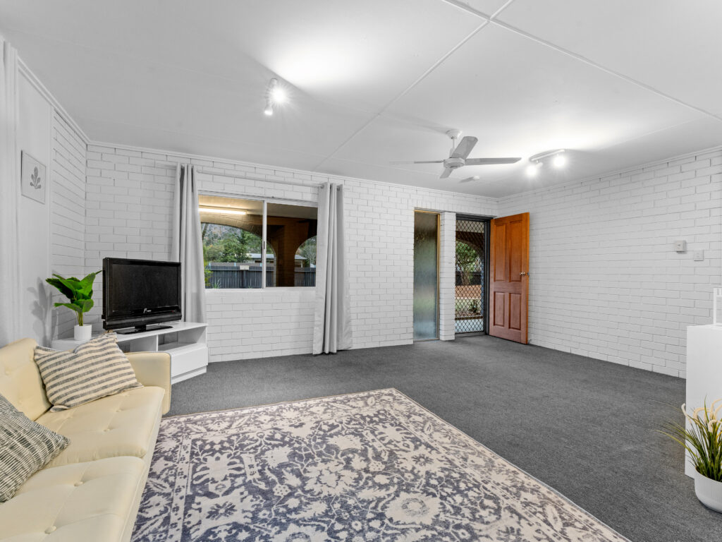 115 Mary Street, Blackstone, QLD 4304