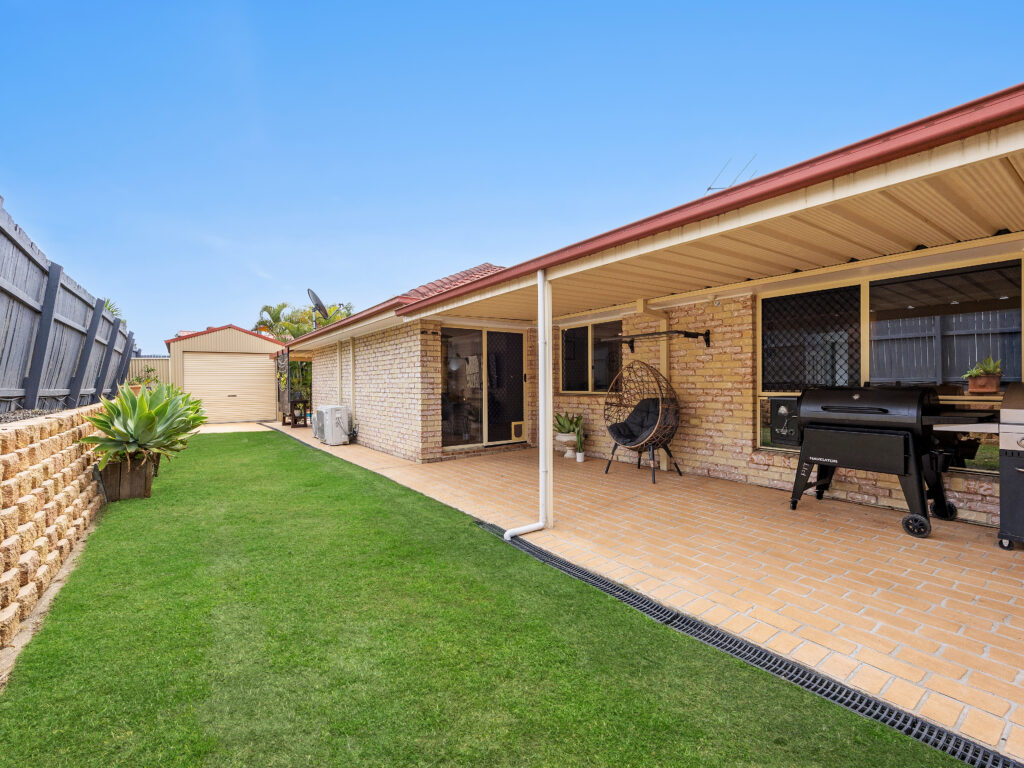 13 Chestnut Drive, Flinders View, QLD 4305