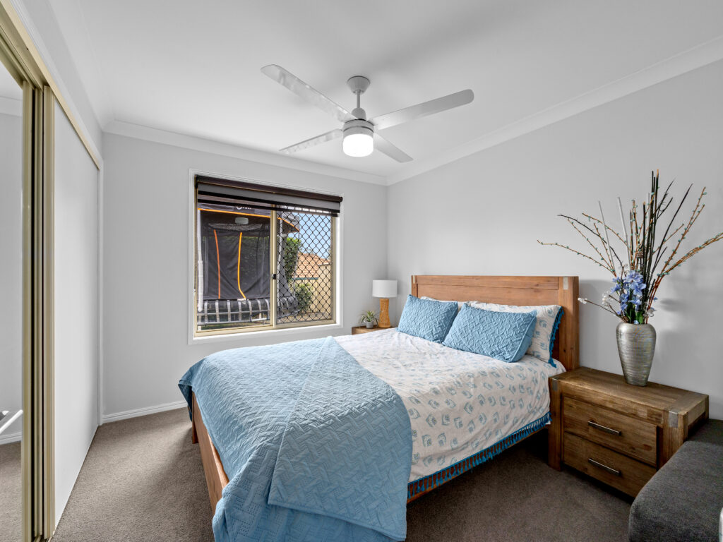 13 Chestnut Drive, Flinders View, QLD 4305
