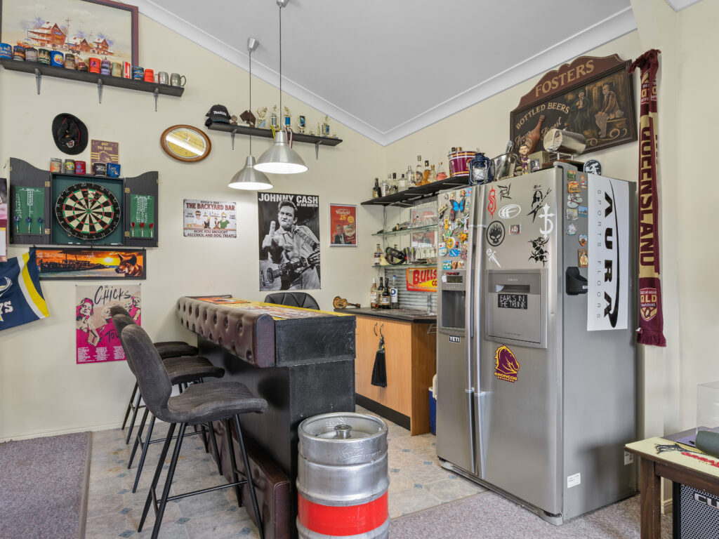13 Chestnut Drive, Flinders View, QLD 4305