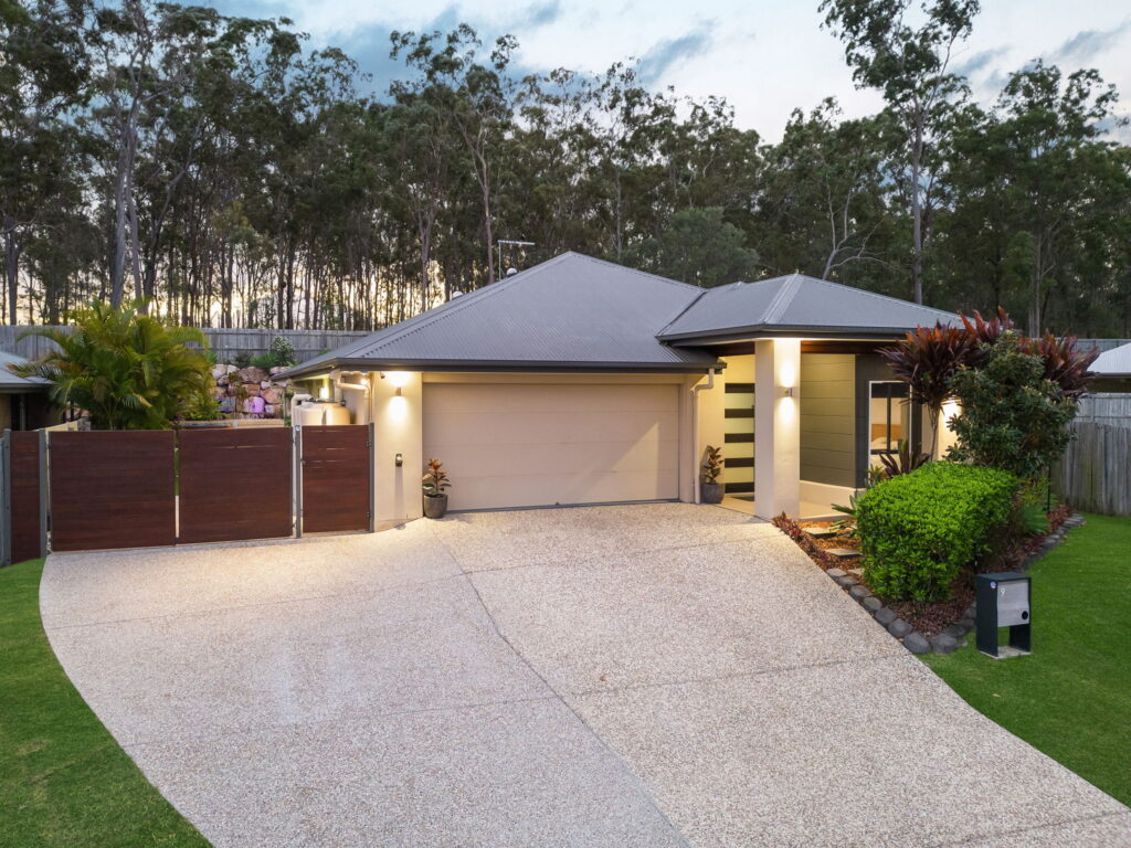 9 Caladenia Street, Deebing Heights, QLD 4306