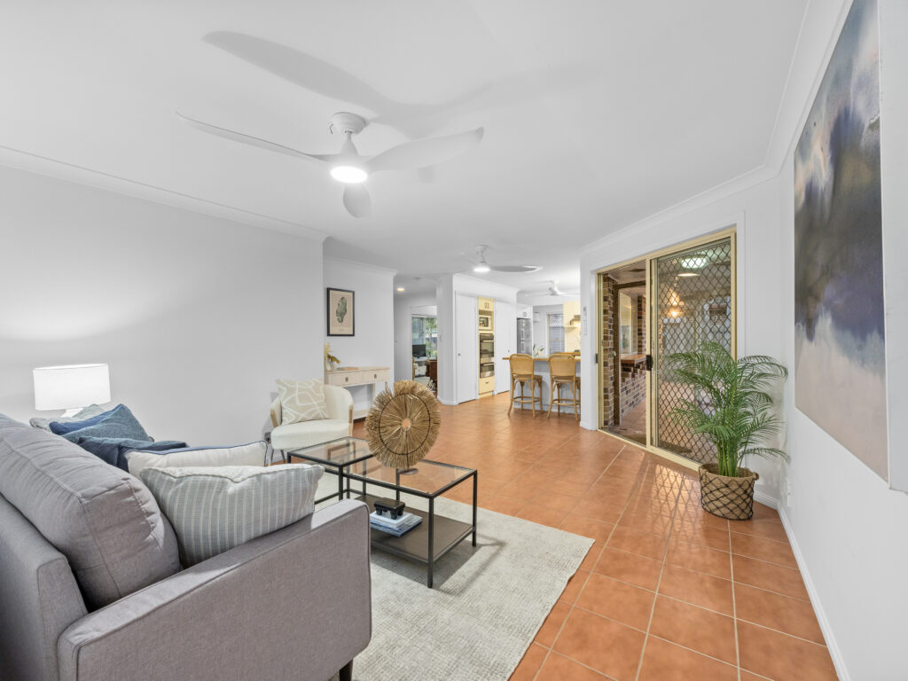19 Clarendon Circuit, Forest Lake, QLD 4078