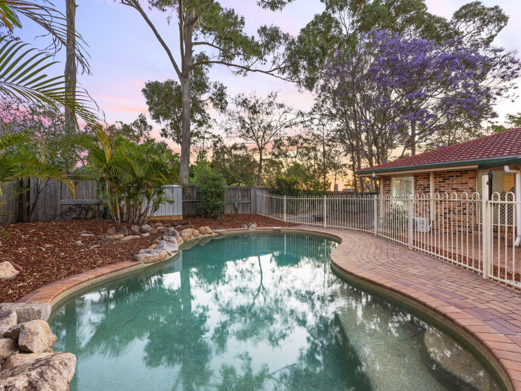 19 Clarendon Circuit, Forest Lake, QLD 4078