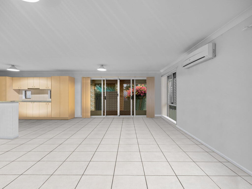 17 Ashbourne Avenue, Goodna, QLD 4300