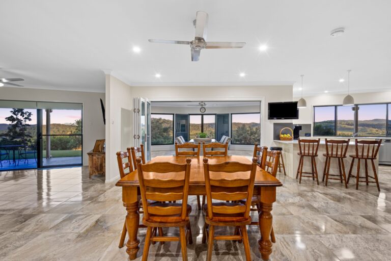 5 Weigel Road, Summerholm, QLD 4341
