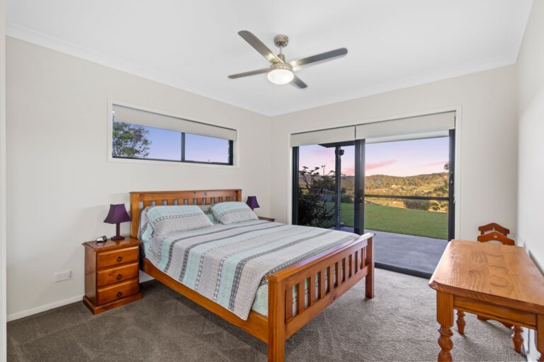 5 Weigel Road, Summerholm, QLD 4341