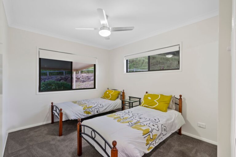 5 Weigel Road, Summerholm, QLD 4341