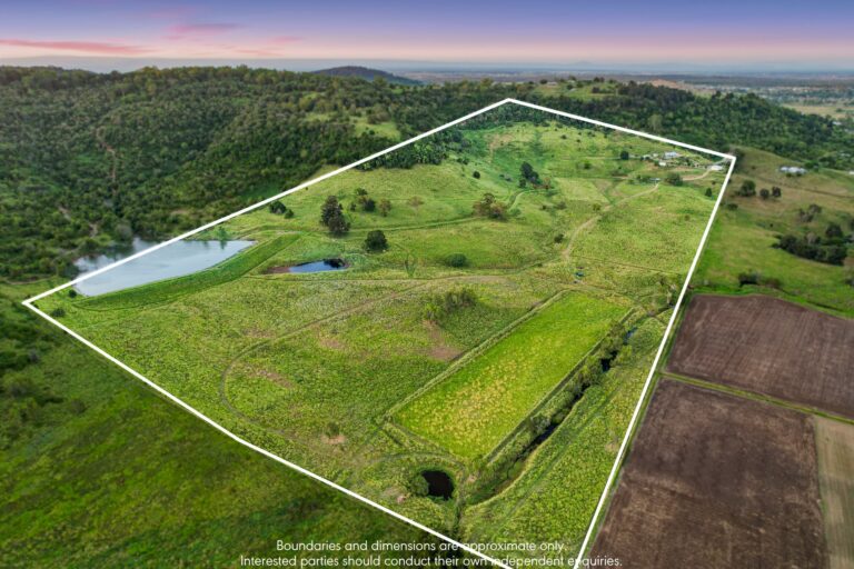 5 Weigel Road, Summerholm, QLD 4341