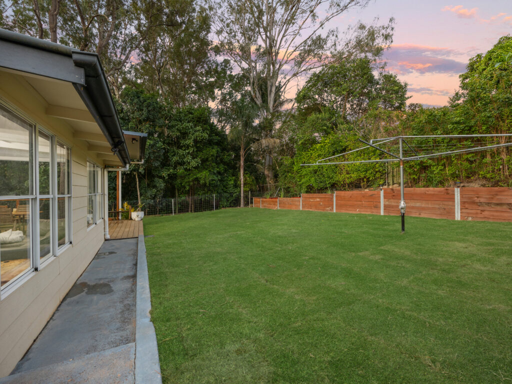15 Robin Street, Coalfalls, QLD 4305