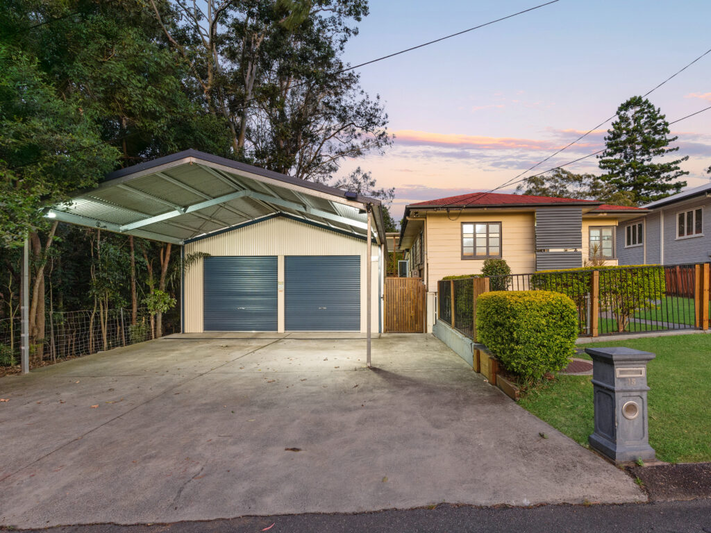 15 Robin Street, Coalfalls, QLD 4305