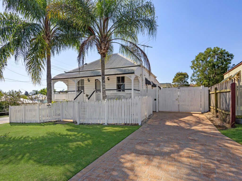 12 Morris Street, Silkstone, QLD 4304