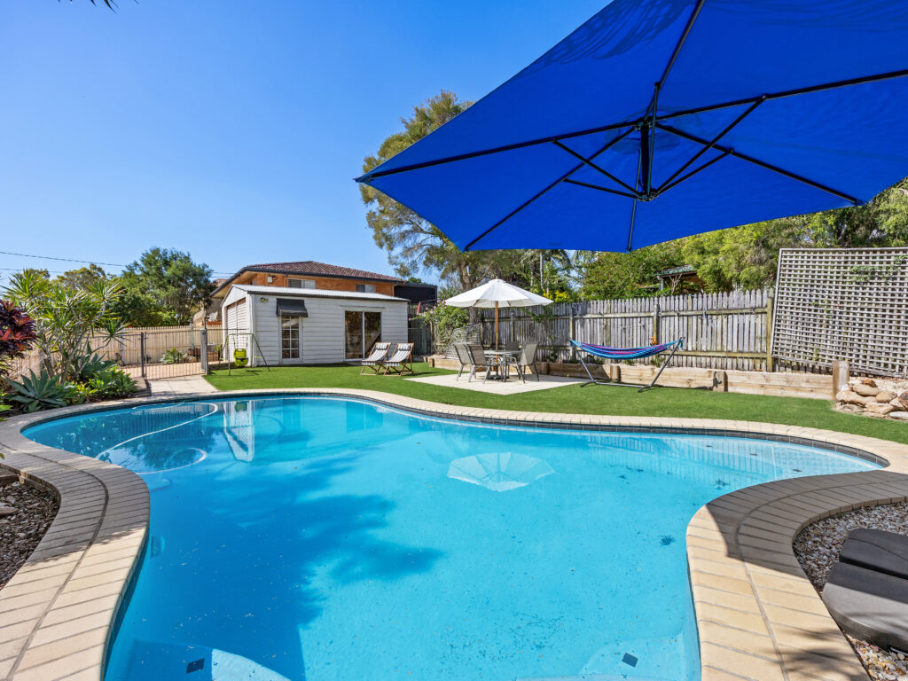 12 Morris Street, Silkstone, QLD 4304