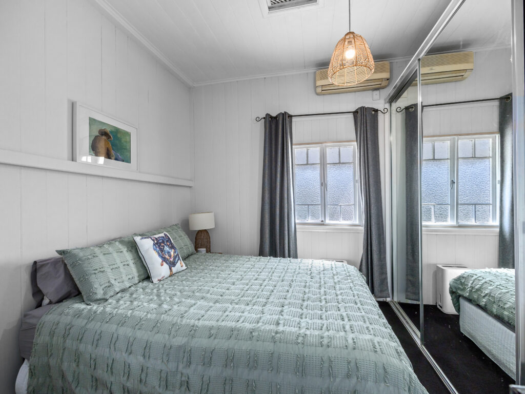 12 Morris Street, Silkstone, QLD 4304