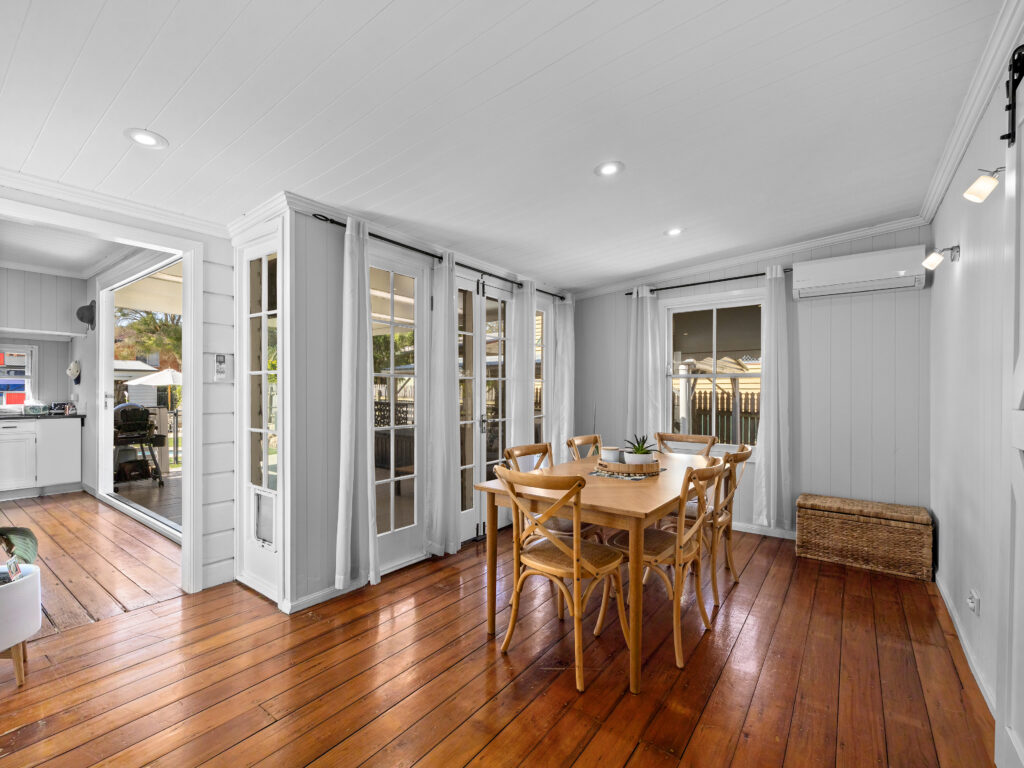 12 Morris Street, Silkstone, QLD 4304