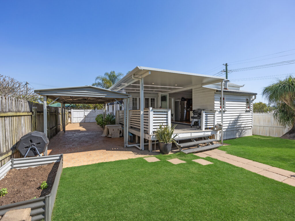 12 Morris Street, Silkstone, QLD 4304