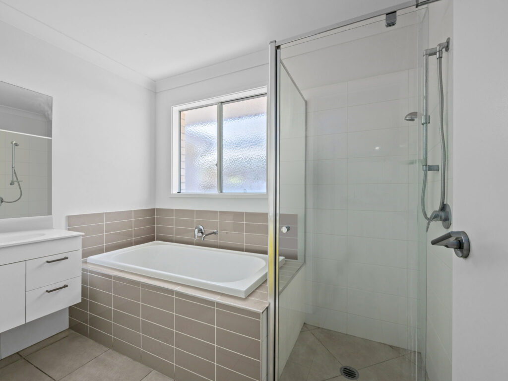 27 Naples Court, Redbank, QLD 4301