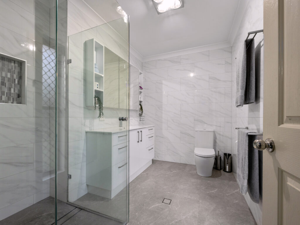3 Addison Road, Camira, QLD 4300