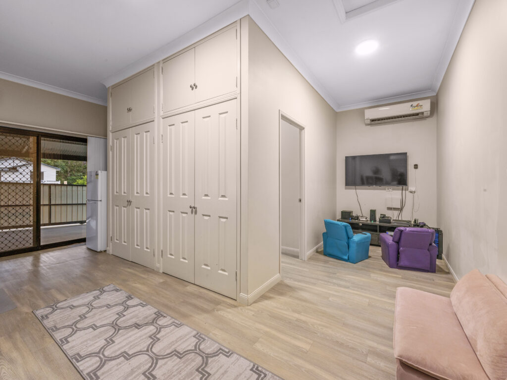 3 Addison Road, Camira, QLD 4300