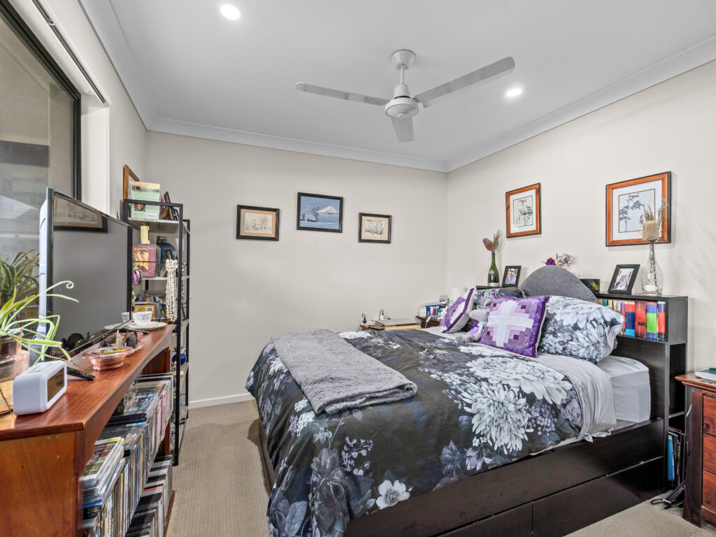 13 Soe Street, Redbank, QLD 4301