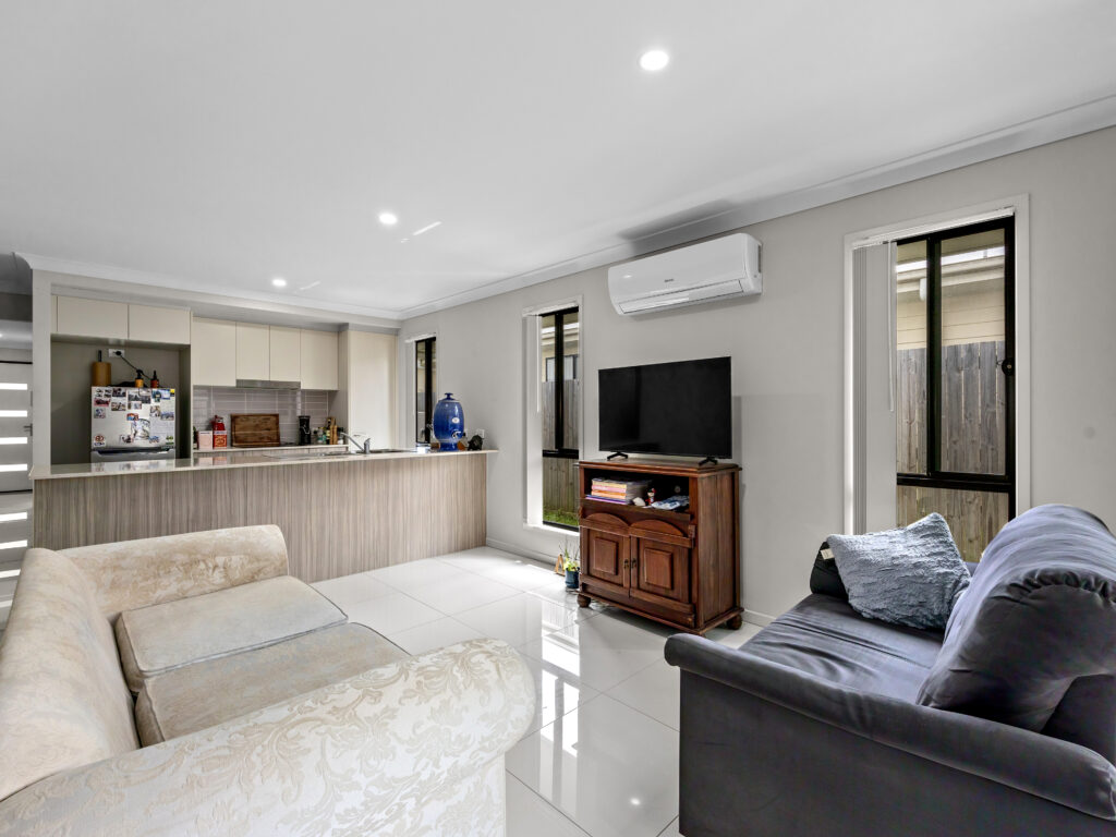 13 Soe Street, Redbank, QLD 4301