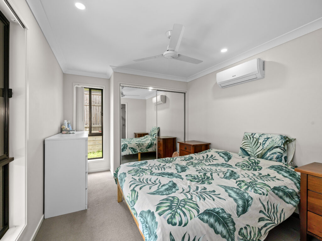 13 Soe Street, Redbank, QLD 4301