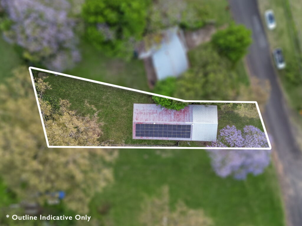 15 Queen Street, Blackstone, QLD 4304