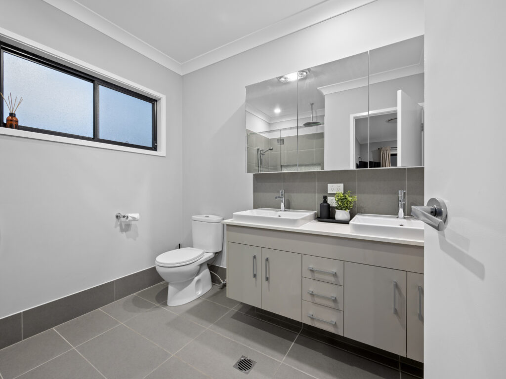 10 Roberts Crescent, Bellbird Park, QLD 4300