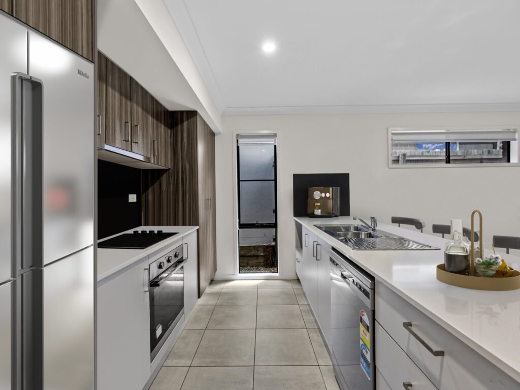 154 Barrams Road, South Ripley, QLD 4306