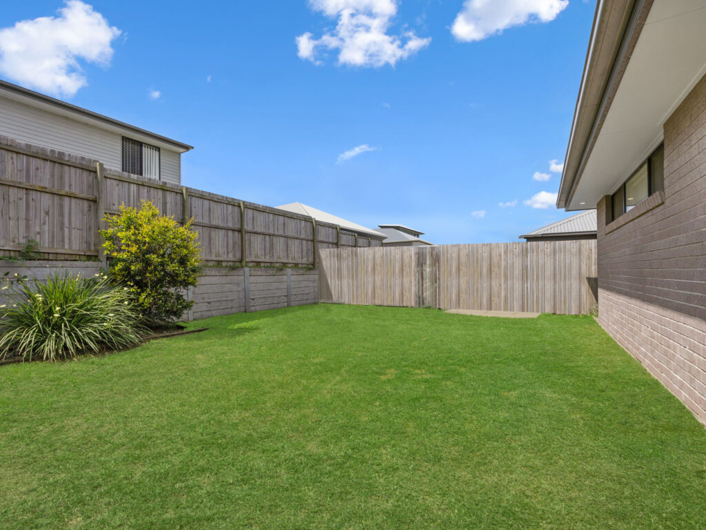 154 Barrams Road, South Ripley, QLD 4306
