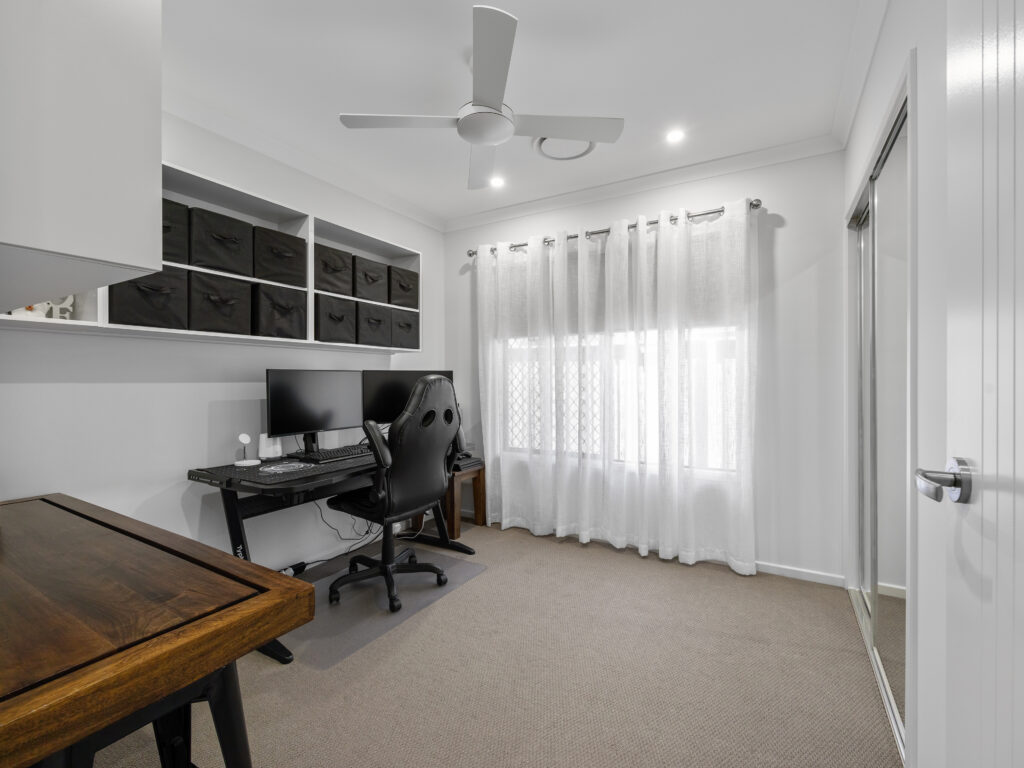 21 Freedom Crescent, South Ripley, QLD 4306