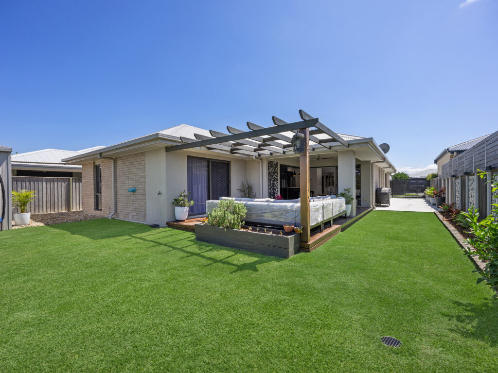 21 Freedom Crescent, South Ripley, QLD 4306