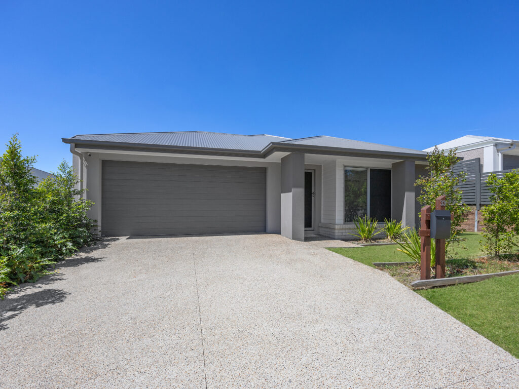 33 Prion Crescent, Bellbird Park, QLD 4300