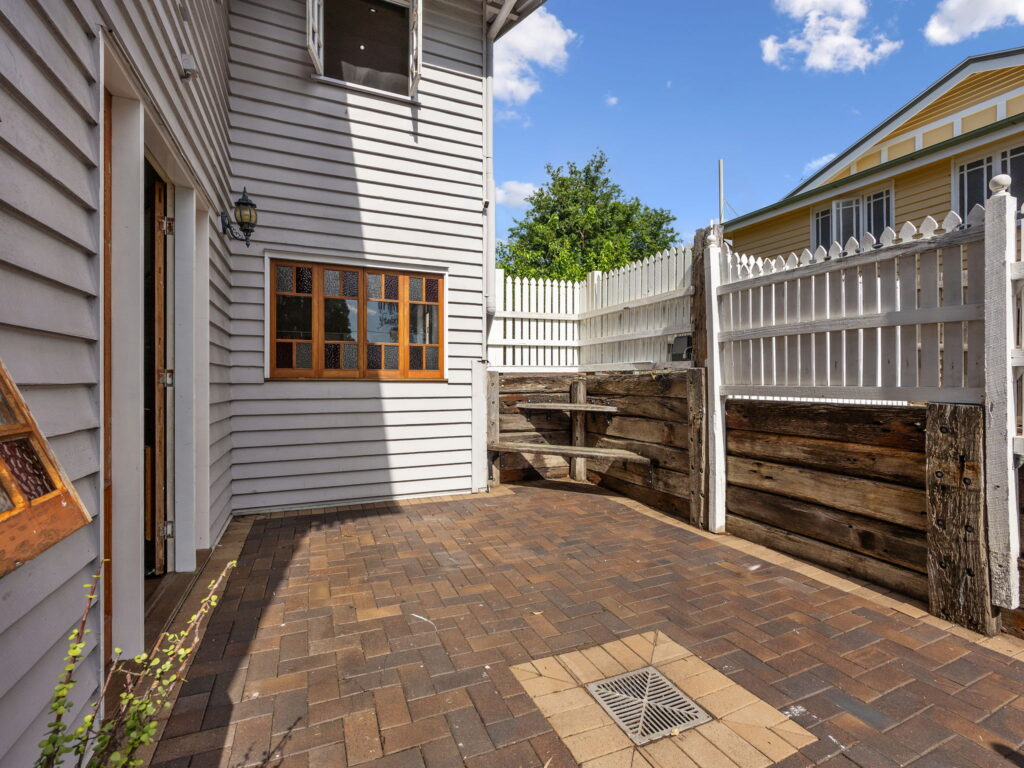 35 Chermside Road, Eastern Heights, QLD 4305