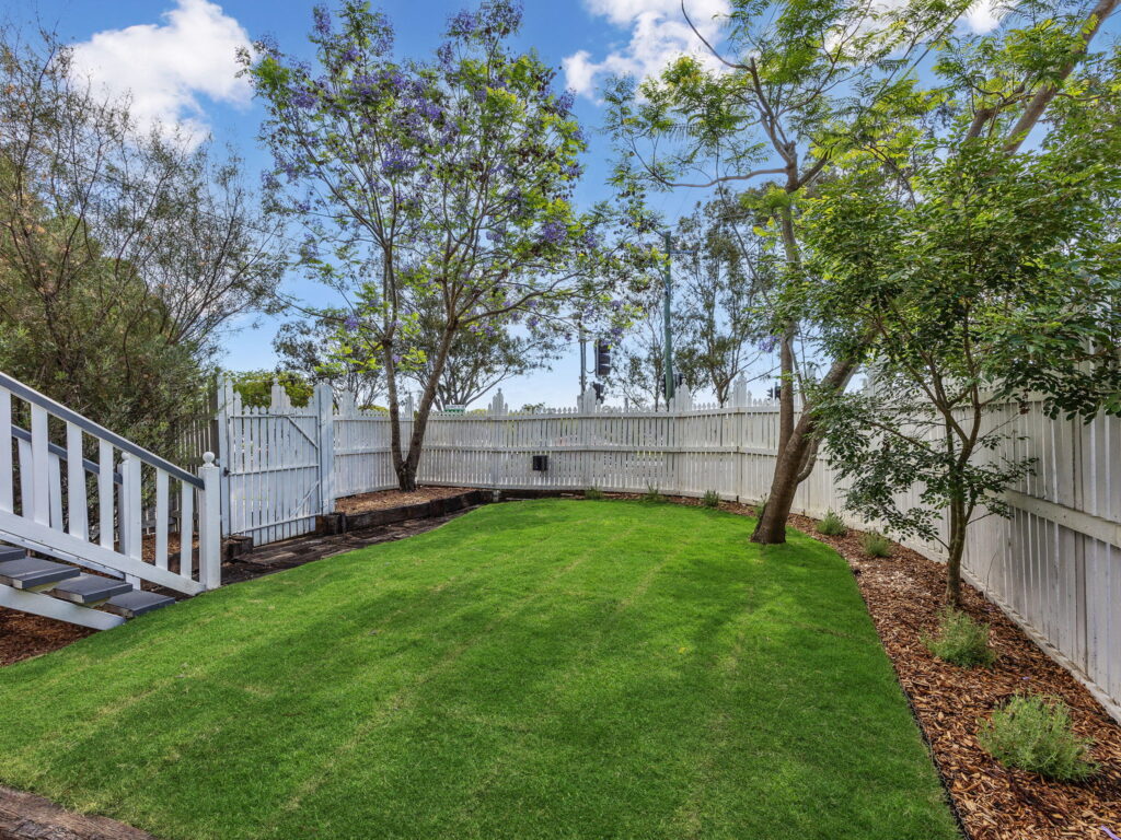 35 Chermside Road, Eastern Heights, QLD 4305