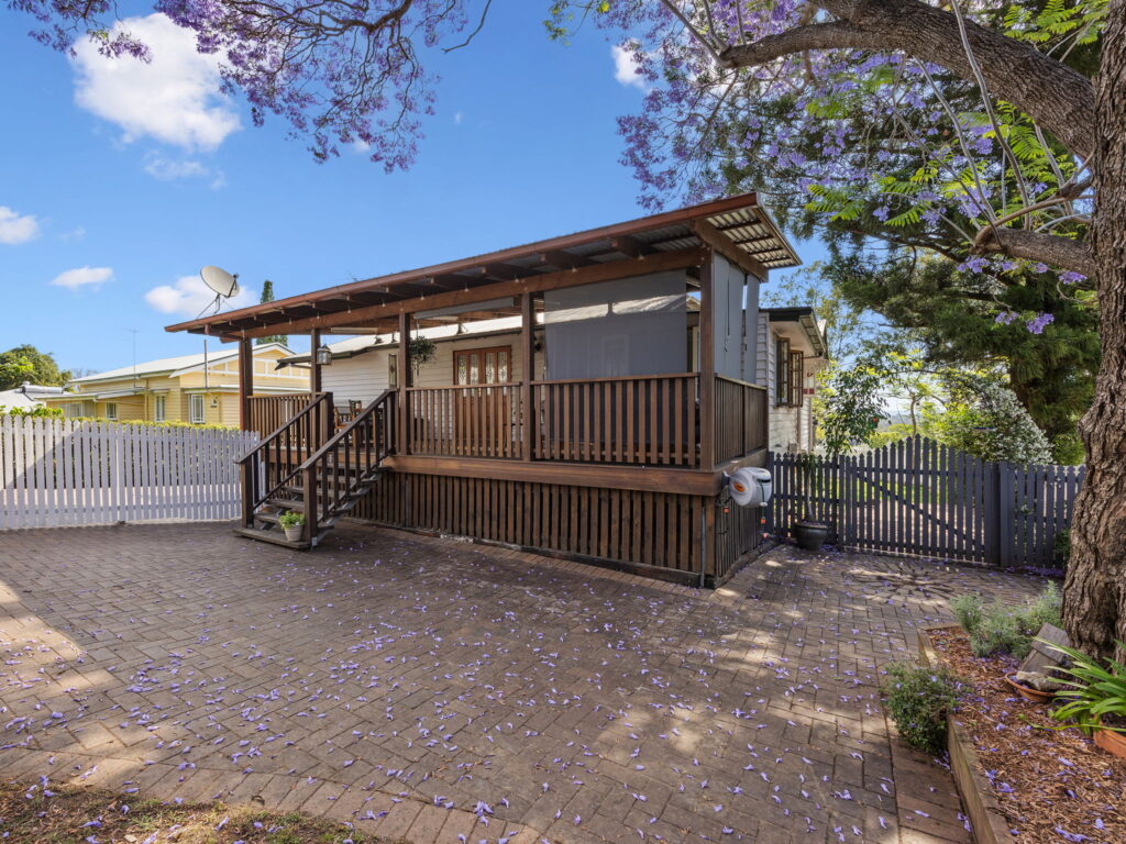 35 Chermside Road, Eastern Heights, QLD 4305