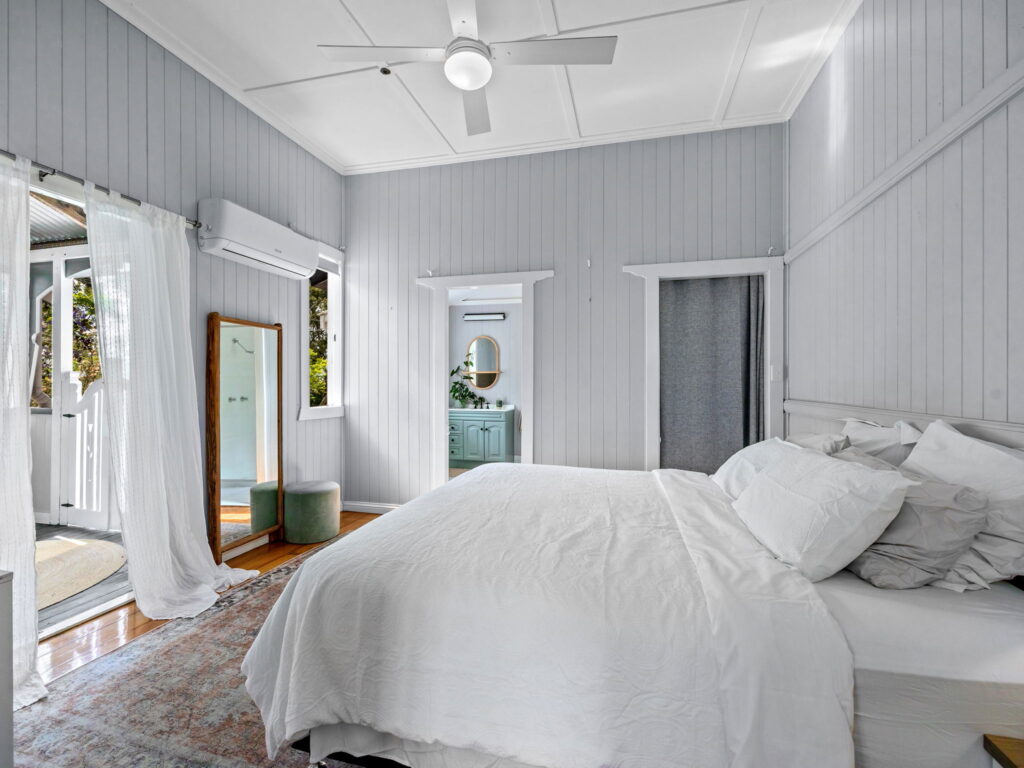 35 Chermside Road, Eastern Heights, QLD 4305