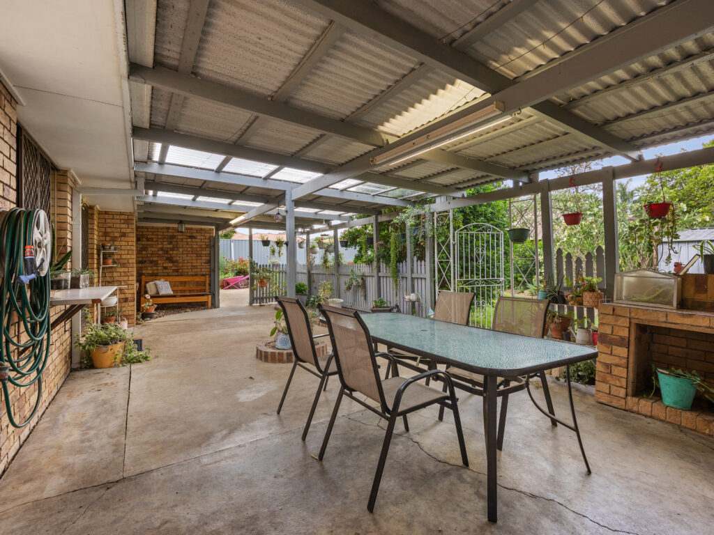 2 Murrumba Court, Flinders View, QLD 4305