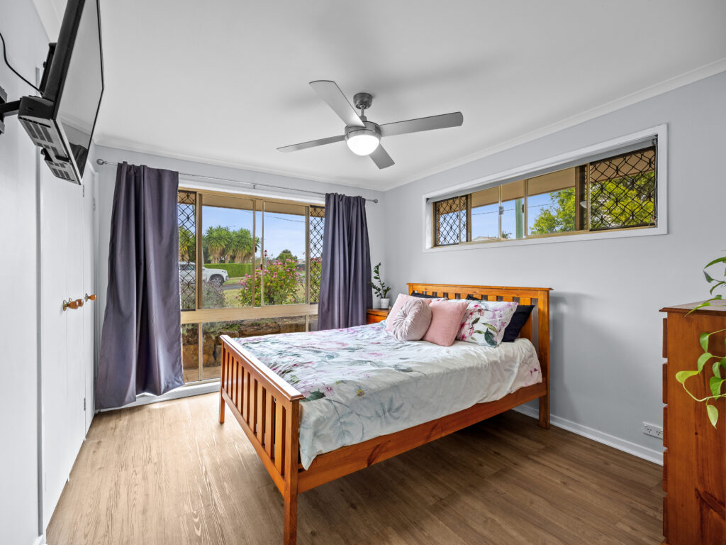 2 Murrumba Court, Flinders View, QLD 4305