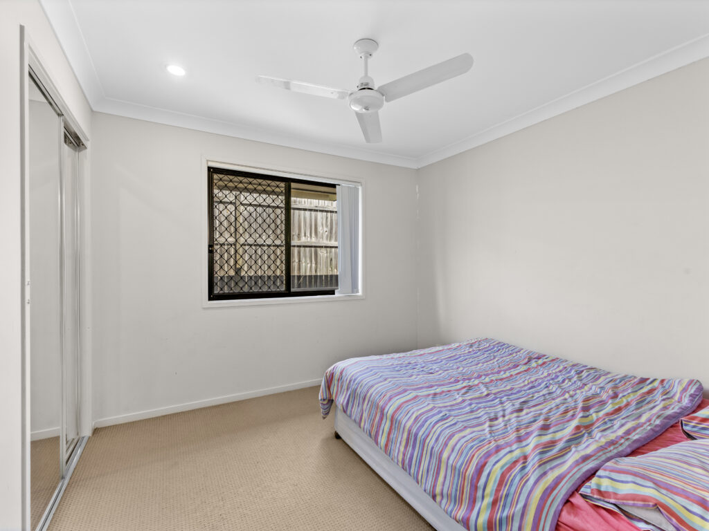 21 Brighton Street, Raceview, QLD 4305