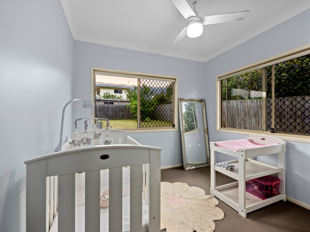 17 Sealy Street, Silkstone, QLD 4304
